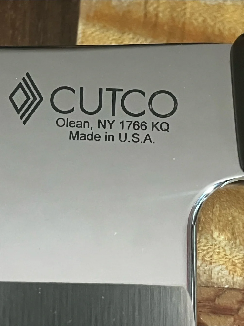 Cutco 7” Santoku Knife with Sheath NEW